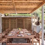 Вілла Maison Annie - Mental Wellness Retreats *