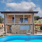 Вілла Maison Annie - Mental Wellness Retreats Сорренто