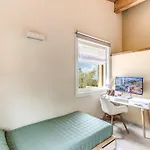 Maison Annie - Mental Wellness Retreats