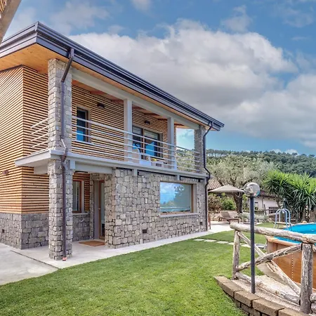 Maison Annie - Mental Wellness Retreats سورينتو